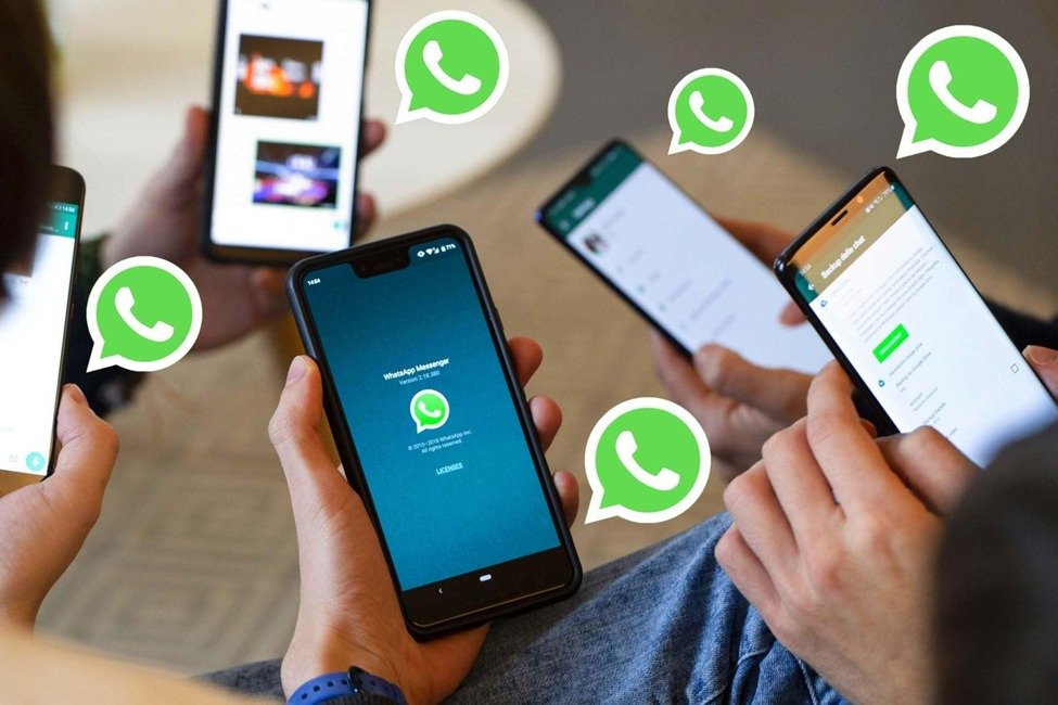 WhatsApp's New iOS Feature: Share Files Offline Like Never Before